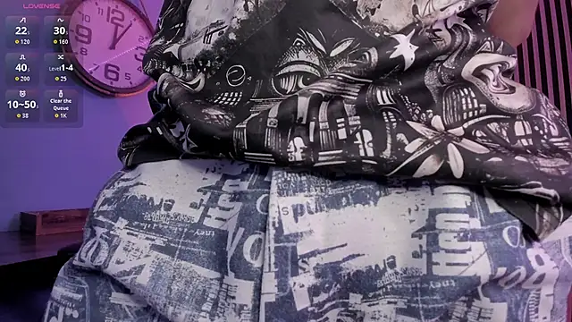 Maximoking26 online show from March 12, 2026, 5:13 am