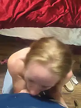 redslovestofuck online show from July 30, 2026, 12:21 am