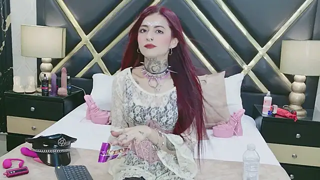 AntonellaEscudero online show from April 3, 2026, 7:53 pm