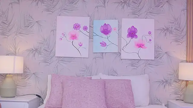 Snapshot of AntonellaEscudero chatting on February 24, 2026, 7:48 pm AntonellaEscudero online show from February 24, 2026, 7:48 pm