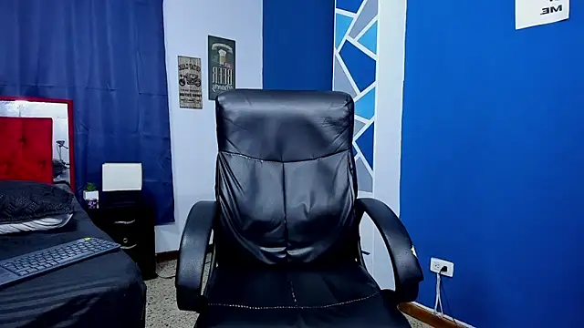 goodgirlxxl online show from April 3, 2026, 1:23 am