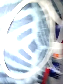 eslikonr online show from April 4, 2026, 3:29 pm