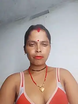 Snapshot of Hot_bh87 chatting on June 5, 2026, 4:35 pm Hot bh87 online show from June 5, 2026, 4:35 pm