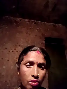 Snapshot of Hot_re83 chatting on March 2, 2026, 7:21 pm Hot re83 online show from March 2, 2026, 7:21 pm