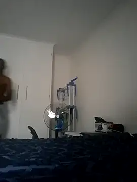 Snapshot of iwantolderwmn chatting on March 3, 2026, 5:03 am iwantolderwmn online show from March 3, 2026, 5:03 am