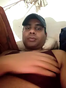 Snapshot of Amina___trans__sexy chatting on February 28, 2026, 7:41 am Amina trans sexy online show from February 28, 2026, 7:41 am