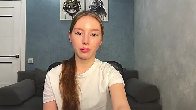 Anna Kare online show from February 17, 2026, 8:11 am