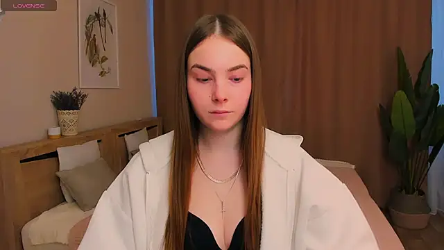 Snapshot of Maddy_Wood_ chatting on February 18, 2026, 8:44 am Maddy Wood online show from February 18, 2026, 8:44 am