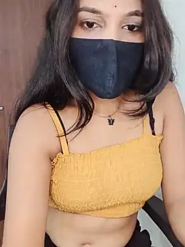 Snapshot of Cutie_babes01 chatting on June 11, 2026, 12:32 am Cutie babes01 online show from June 11, 2026, 12:32 am