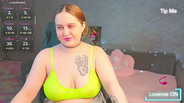 Snapshot of Polly_Tingle chatting on February 25, 2026, 6:02 am Polly Tingle online show from February 25, 2026, 6:02 am