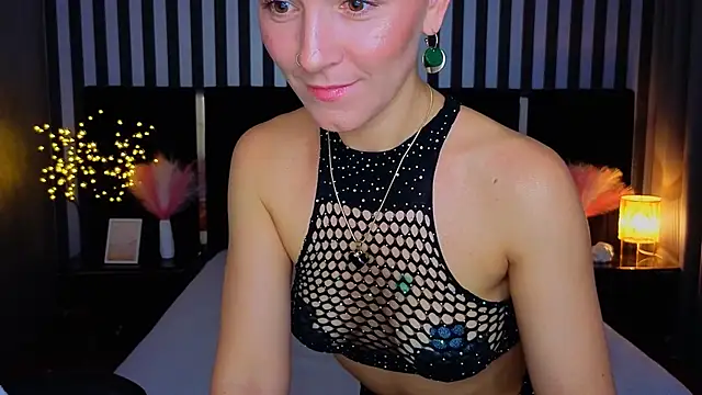 Snapshot of GracefulMichelle chatting on June 22, 2026, 7:11 pm GracefulMichelle online show from June 22, 2026, 7:11 pm