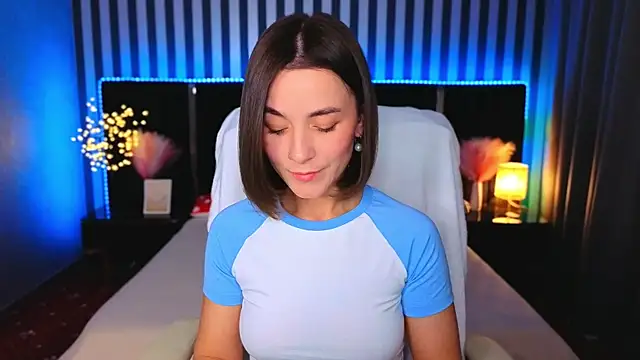 GracefulMichelle online show from April 18, 2026, 7:07 pm