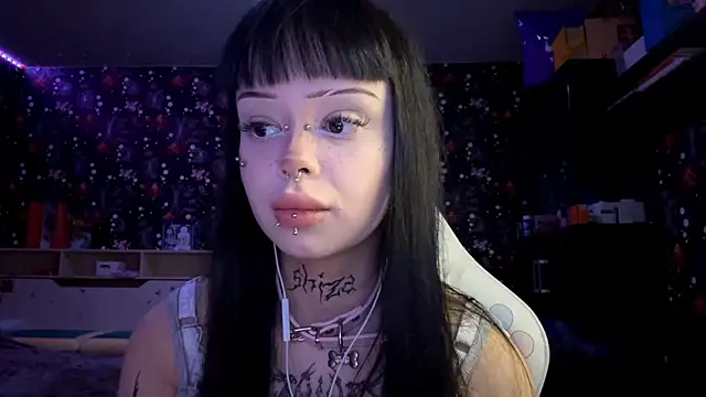 Luna Sohotti online show from February 23, 2026, 3:23 pm