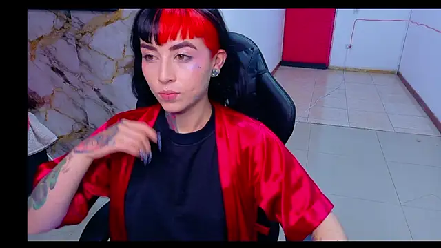 nova kitttyy online show from February 20, 2026, 6:26 am