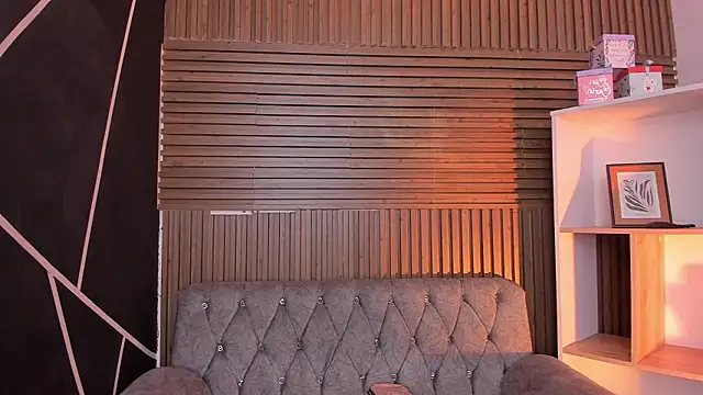 Snapshot of SiaFoxx_ chatting on February 28, 2026, 5:40 am SiaFoxx online show from February 28, 2026, 5:40 am