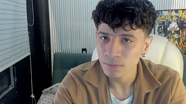 Angel St1 online show from April 10, 2026, 4:36 pm