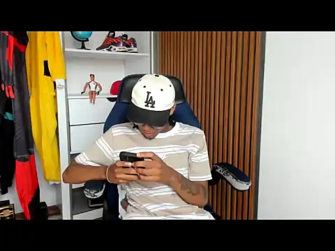 Snapshot of yandi_hot chatting on March 2, 2026, 2:13 pm yandi hot online show from March 2, 2026, 2:13 pm