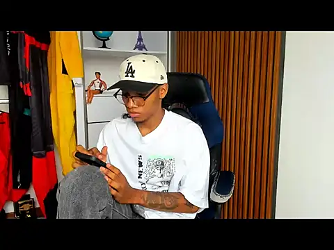 Snapshot of yandi_hot chatting on March 3, 2026, 2:13 pm yandi hot online show from March 3, 2026, 2:13 pm