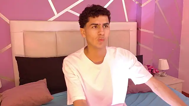 Snapshot of Dark_Sultan chatting on February 16, 2026, 9:34 pm Dark Sultan online show from February 16, 2026, 9:34 pm