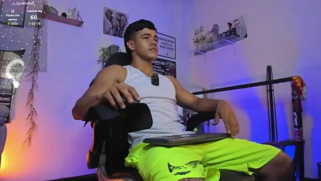 Rob zaens33 online show from March 23, 2026, 4:07 pm