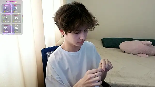  LukaHayes  online show from February 25, 2026, 11:10 am