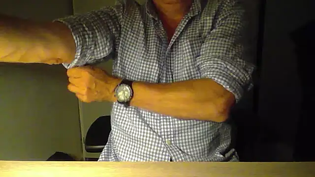 Snapshot of ViveLaFrance2026 chatting on June 25, 2026, 6:13 pm ViveLaFrance2026 online show from June 25, 2026, 6:13 pm