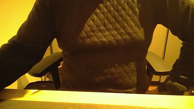 Snapshot of ViveLaFrance2026 chatting on March 1, 2026, 5:13 pm ViveLaFrance2026 online show from March 1, 2026, 5:13 pm