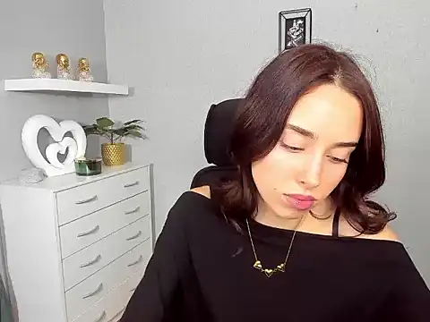 Snapshot of AdeleSolo chatting on February 20, 2026, 6:26 am AdeleSolo online show from February 20, 2026, 6:26 am