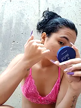 Snapshot of Little-Pussy19 chatting on March 2, 2026, 1:18 pm Little-Pussy19 online show from March 2, 2026, 1:18 pm