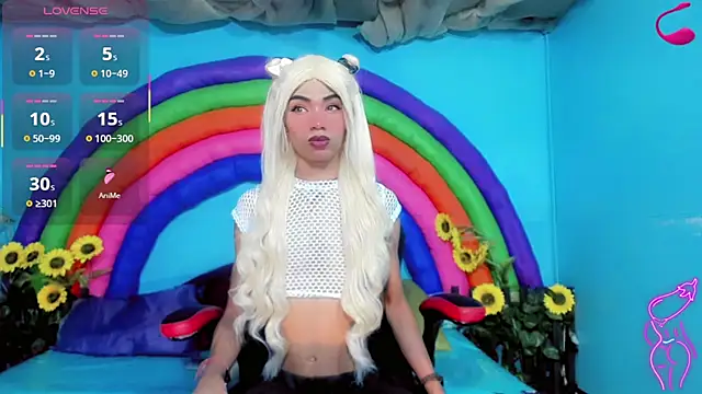 Snapshot of suzume_Mendez chatting on April 14, 2026, 11:26 am suzume Mendez online show from April 14, 2026, 11:26 am