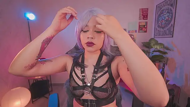 Snapshot of violette_clerk1_ chatting on March 3, 2026, 8:05 pm violette clerk1 online show from March 3, 2026, 8:05 pm