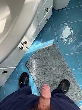 D4n13l47 online show from April 17, 2026, 8:06 am