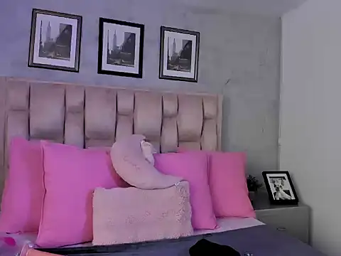 Snapshot of IsabellaRossi chatting on April 13, 2026, 6:01 pm IsabellaRossi online show from April 13, 2026, 6:01 pm