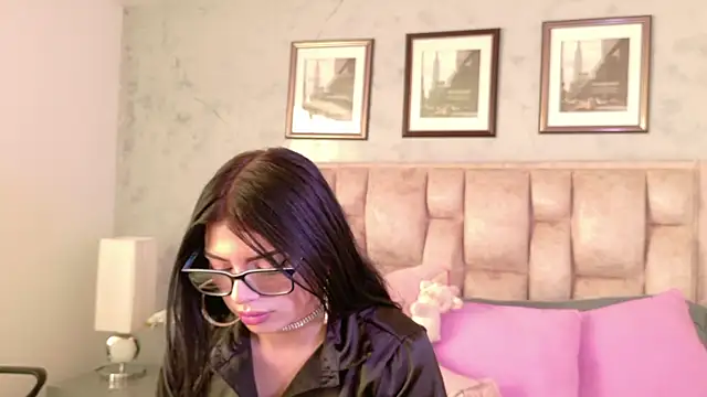 Snapshot of IsabellaRossi chatting on April 2, 2026, 4:13 pm IsabellaRossi online show from April 2, 2026, 4:13 pm