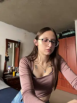 Snapshot of Aria__Rousse03 chatting on March 3, 2026, 1:51 pm Aria Rousse03 online show from March 3, 2026, 1:51 pm