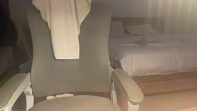 Anton blond online show from February 17, 2026, 4:15 pm