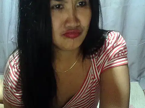 Snapshot of Sh1nbae22 chatting on August 6, 2026, 2:39 am Sh1nbae22 online show from August 6, 2026, 2:39 am