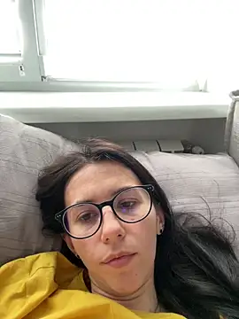 Snapshot of Oliviyalove_ chatting on June 12, 2026, 1:42 pm Oliviyalove online show from June 12, 2026, 1:42 pm