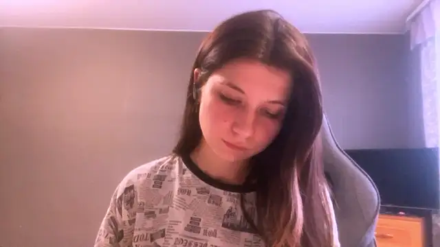 LunnaBliss online show from March 16, 2026, 3:26 pm