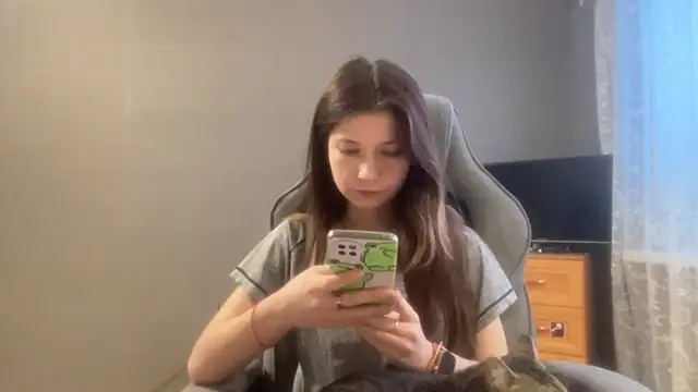 LunnaBliss online show from March 7, 2026, 3:17 pm