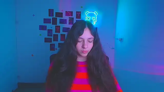 KissMeJulia online show from March 21, 2026, 6:25 am