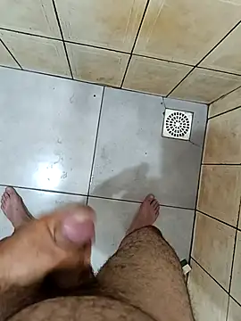 afindeprazer online show from April 6, 2026, 10:44 pm