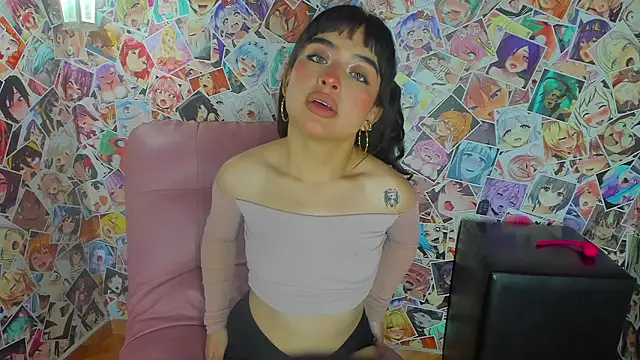 Snapshot of Mai_Rouse chatting on February 20, 2026, 12:07 pm Mai Rouse online show from February 20, 2026, 12:07 pm