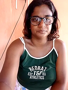 Snapshot of indianstrawberrylips4u chatting on February 28, 2026, 6:46 am indianstrawberrylips4u online show from February 28, 2026, 6:46 am