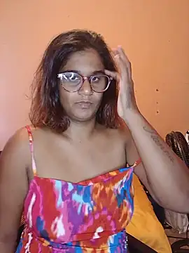indianstrawberrylips4u online show from May 21, 2026, 5:16 am