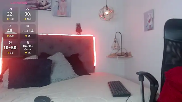 CHERRY DARCK online show from April 15, 2026, 3:27 pm