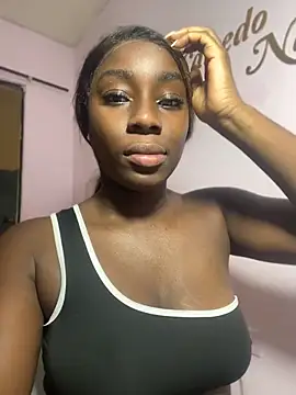ZarahFerreira online show from July 7, 2026, 7:28 pm