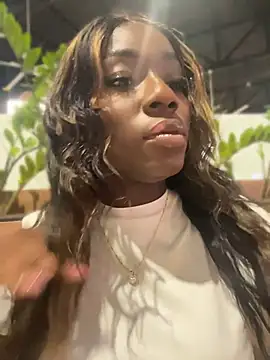 ZarahFerreira online show from July 23, 2026, 11:44 pm