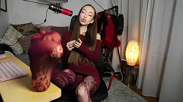 supreme dominatrix online show from November 21, 2025, 9:47 pm