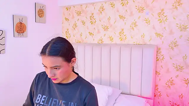 Snapshot of Alicie_Wonders chatting on March 1, 2026, 3:17 am Alicie Wonders online show from March 1, 2026, 3:17 am